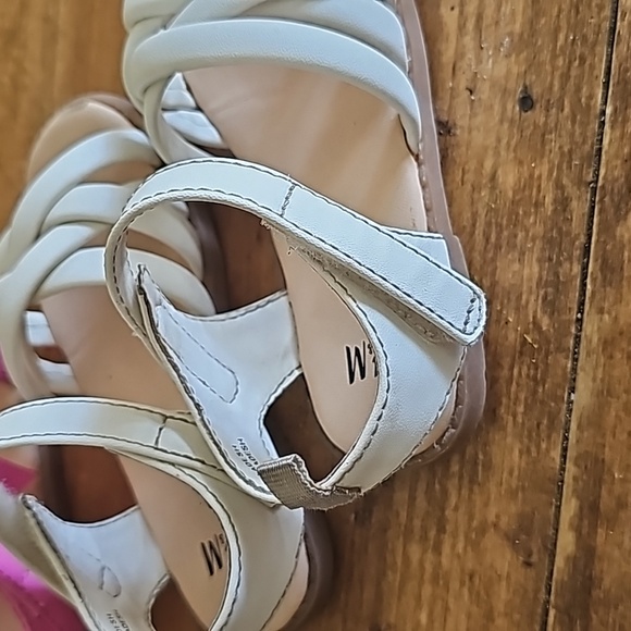 Girl' 2 sandals - Picture 6 of 6